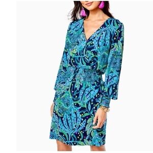 Lilly Pulitzer Blue Sheath Dress with V-Neck and Bishop Sleeves new with tags
